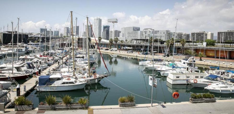Cozy Yacht Lodge In Barcelona With Boat Tour Option San Adrián de Besós Zewnętrze zdjęcie