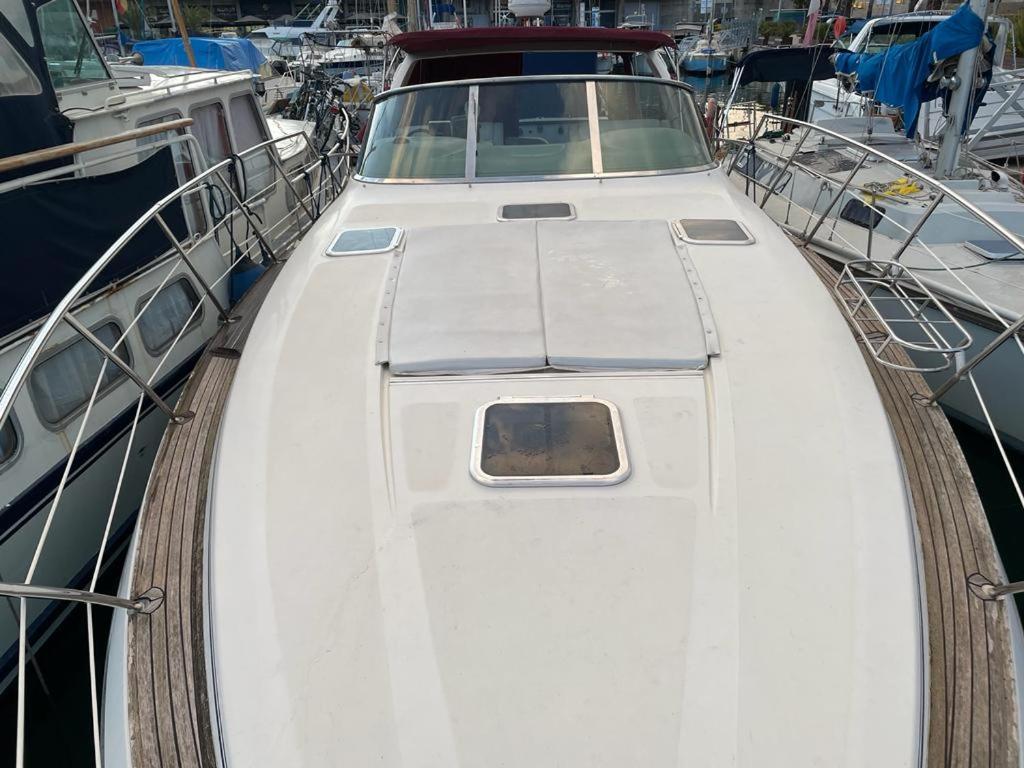 Cozy Yacht Lodge In Barcelona With Boat Tour Option San Adrián de Besós Zewnętrze zdjęcie